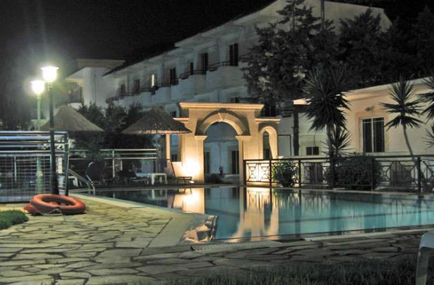 Ilyssion Hotel ลาร์ดอส ภายนอก รูปภาพ